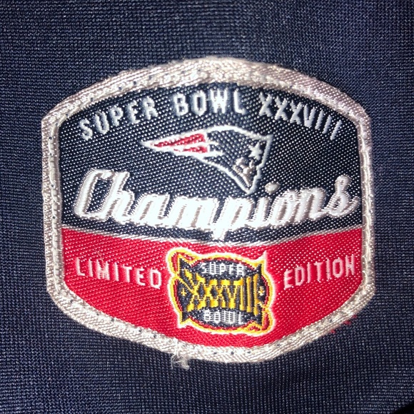 New England Patriots Super Bowl XXXVIII Jacket - Picture 4 of 7